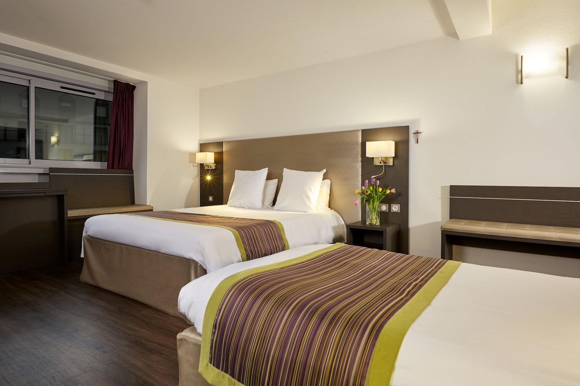 Hotel Astrid Лурд Екстериор снимка